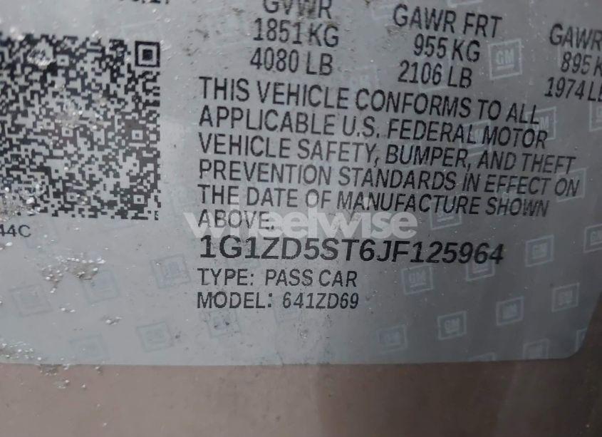 Photo 9 of 2018 Chevrolet Malibu LT (VIN 1G1ZD5ST6JF125964)