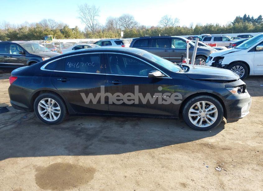 Photo 13 of 2018 Chevrolet Malibu LT (VIN 1G1ZD5ST6JF128332)