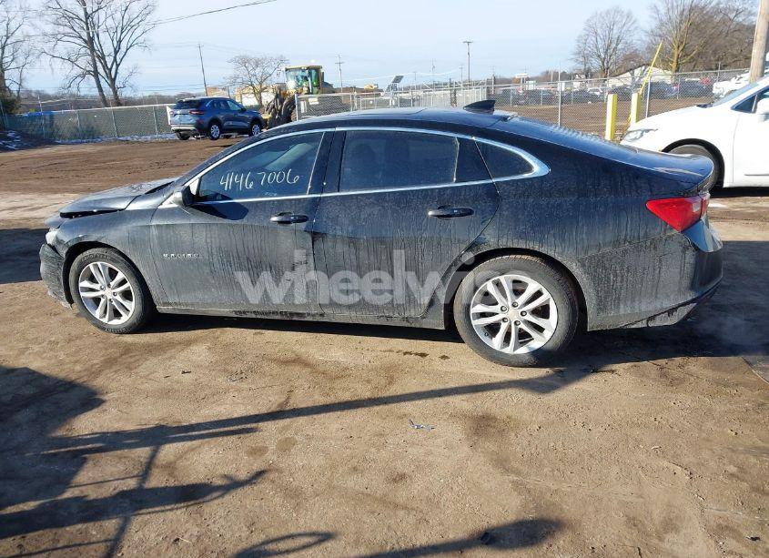 Photo 14 of 2018 Chevrolet Malibu LT (VIN 1G1ZD5ST6JF128332)