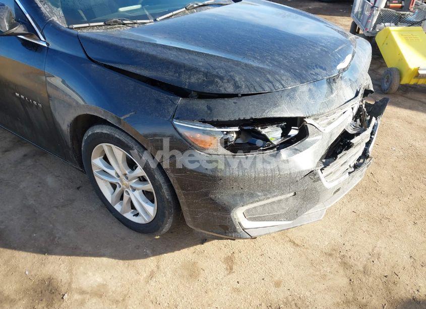 Photo 6 of 2018 Chevrolet Malibu LT (VIN 1G1ZD5ST6JF128332)