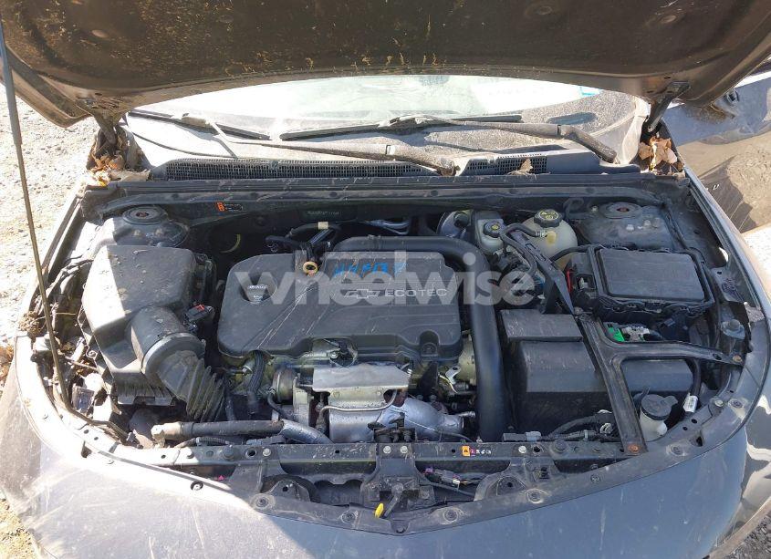 Photo 10 of 2018 Chevrolet Malibu LT (VIN 1G1ZD5ST6JF133904)