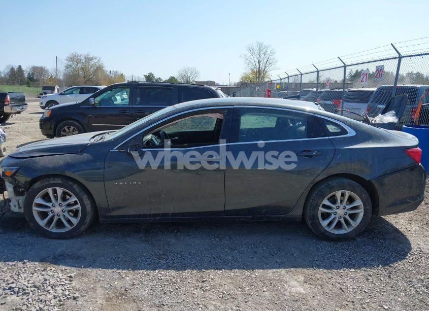 Photo 15 of 2018 Chevrolet Malibu LT (VIN 1G1ZD5ST6JF133904)