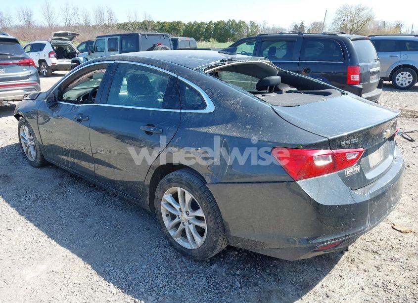 Photo 3 of 2018 Chevrolet Malibu LT (VIN 1G1ZD5ST6JF133904)