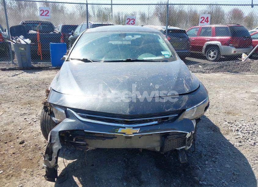 Photo 6 of 2018 Chevrolet Malibu LT (VIN 1G1ZD5ST6JF133904)