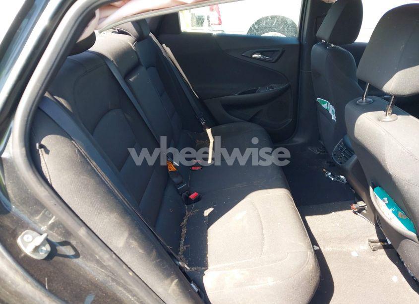 Photo 8 of 2018 Chevrolet Malibu LT (VIN 1G1ZD5ST6JF133904)