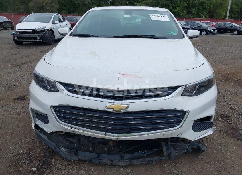Photo 6 of 2018 Chevrolet Malibu LT (VIN 1G1ZD5ST6JF137094)