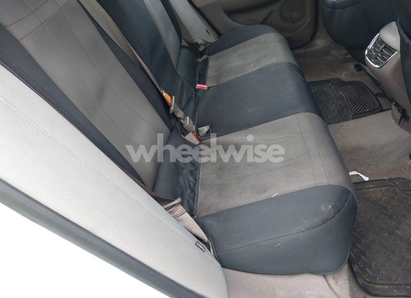 Photo 8 of 2018 Chevrolet Malibu LT (VIN 1G1ZD5ST6JF137094)