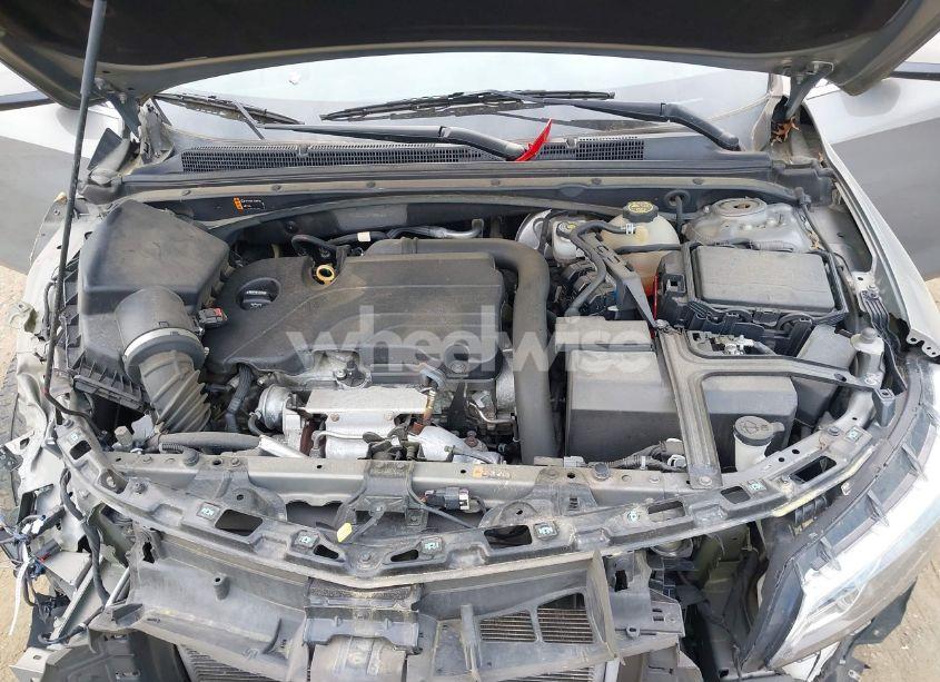 Photo 10 of 2018 Chevrolet Malibu LT (VIN 1G1ZD5ST6JF140240)