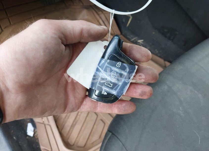 Photo 11 of 2018 Chevrolet Malibu LT (VIN 1G1ZD5ST6JF140240)