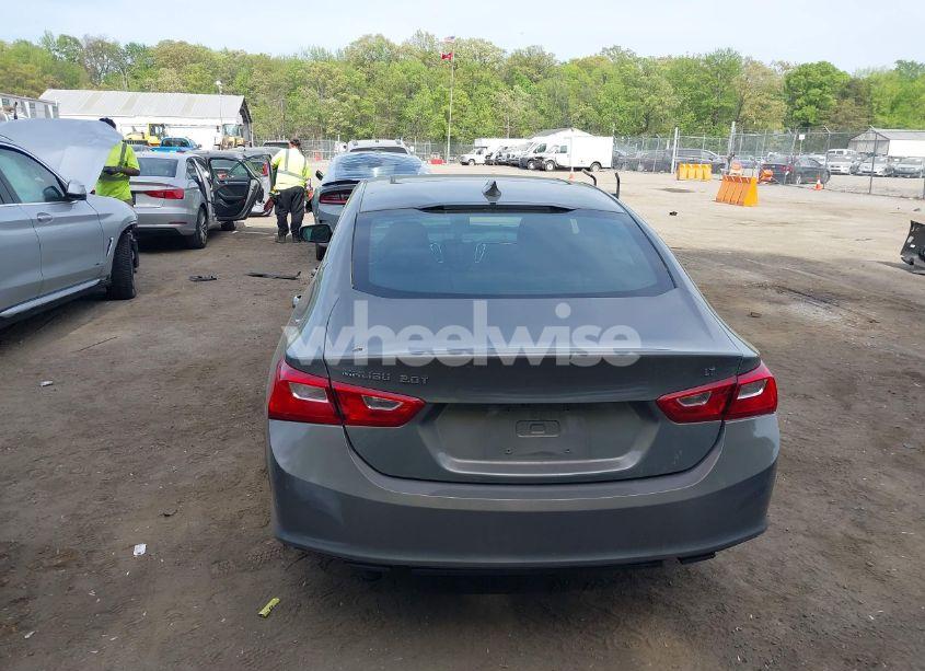 Photo 17 of 2018 Chevrolet Malibu LT (VIN 1G1ZD5ST6JF140240)