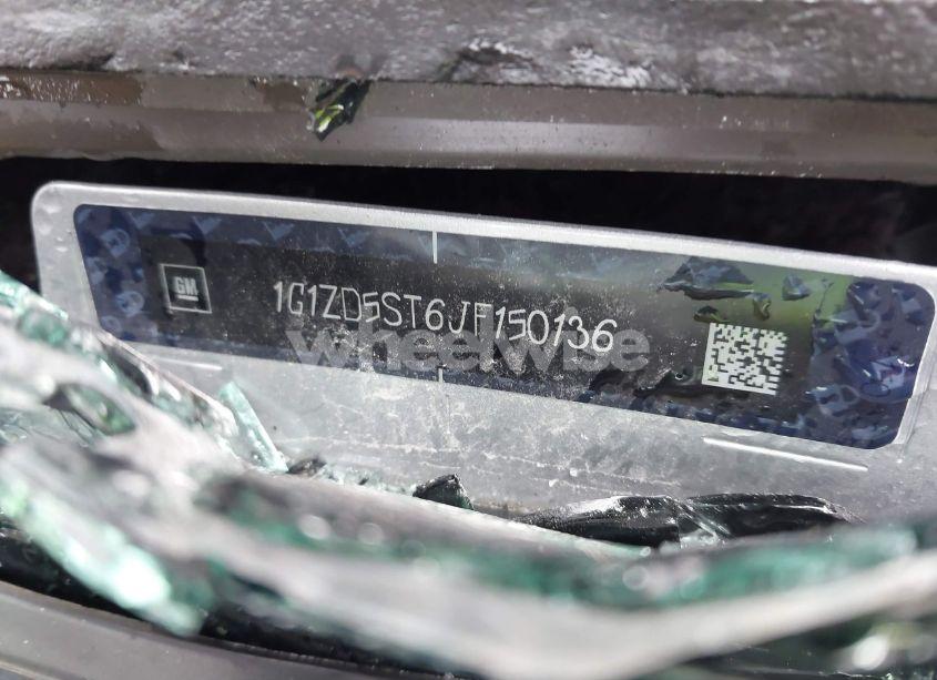 Photo 9 of 2018 Chevrolet Malibu LT (VIN 1G1ZD5ST6JF150136)