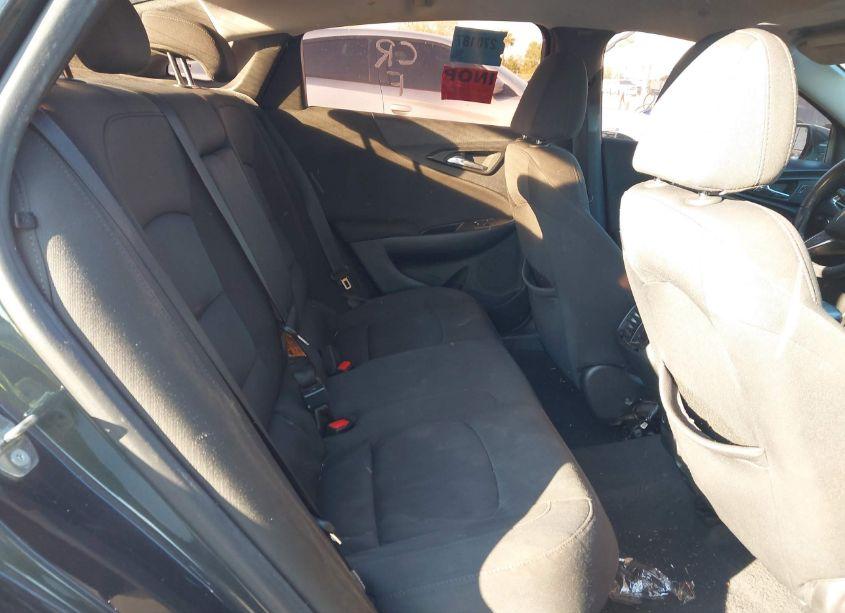 Photo 8 of 2018 Chevrolet Malibu LT (VIN 1G1ZD5ST6JF152419)