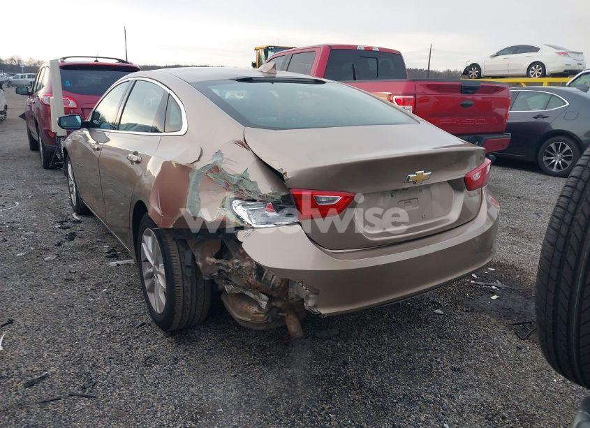 Photo 6 of 2018 Chevrolet Malibu LT (VIN 1G1ZD5ST6JF157488)