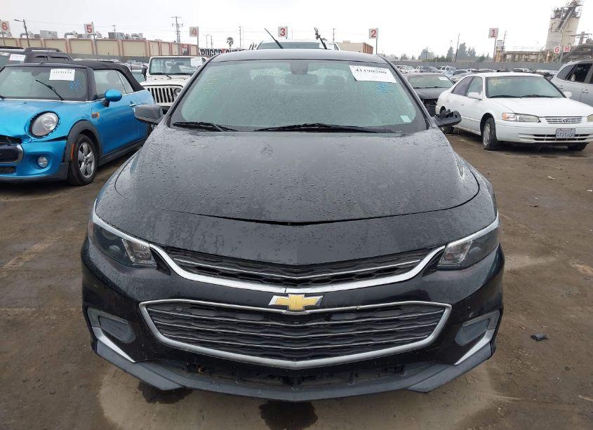 Photo 12 of 2018 Chevrolet Malibu LT (VIN 1G1ZD5ST6JF175229)