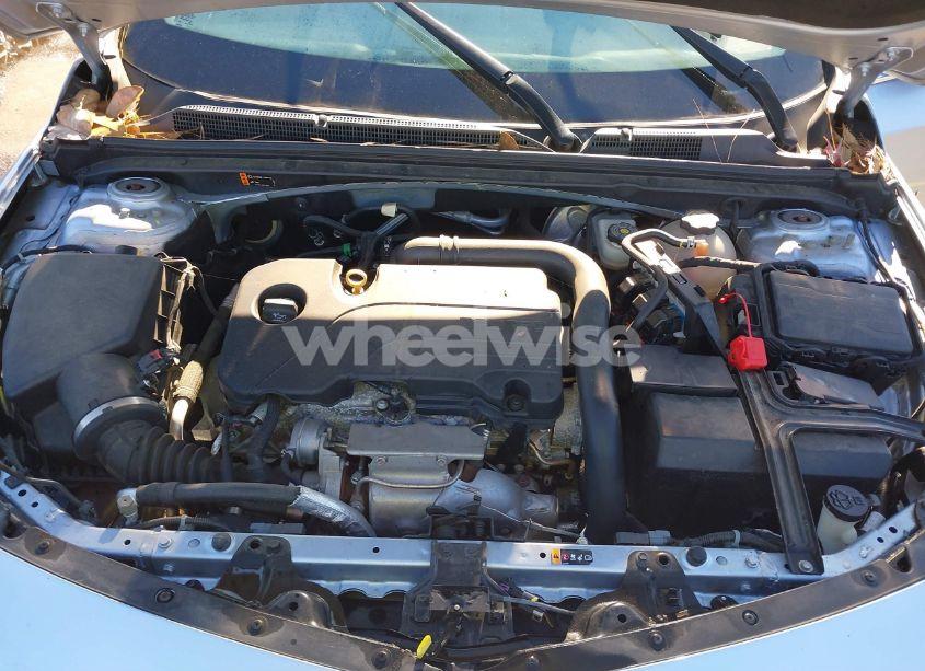 Photo 10 of 2018 Chevrolet Malibu LT (VIN 1G1ZD5ST6JF177532)