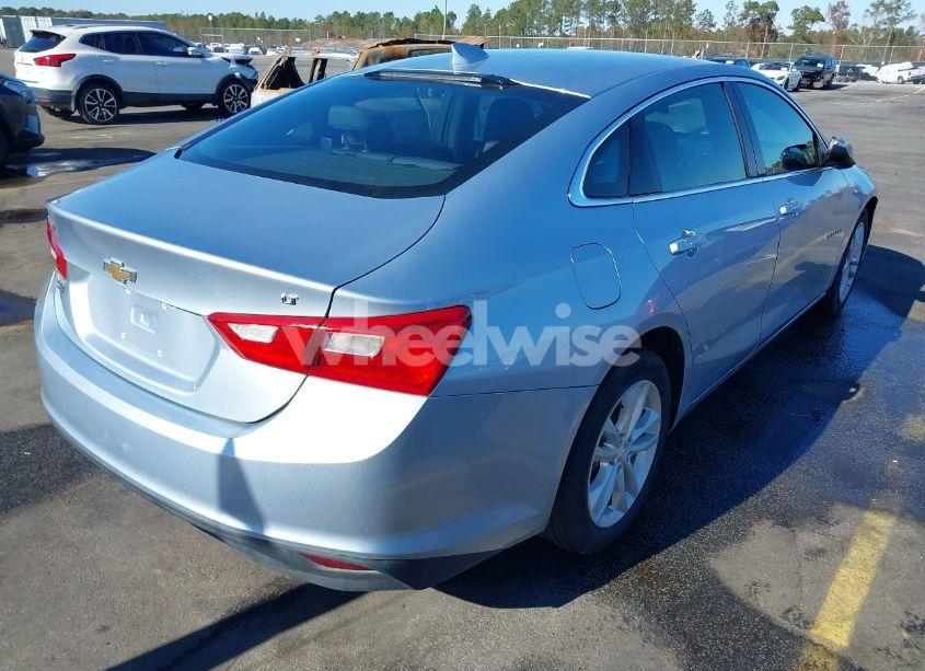 Photo 4 of 2018 Chevrolet Malibu LT (VIN 1G1ZD5ST6JF177532)