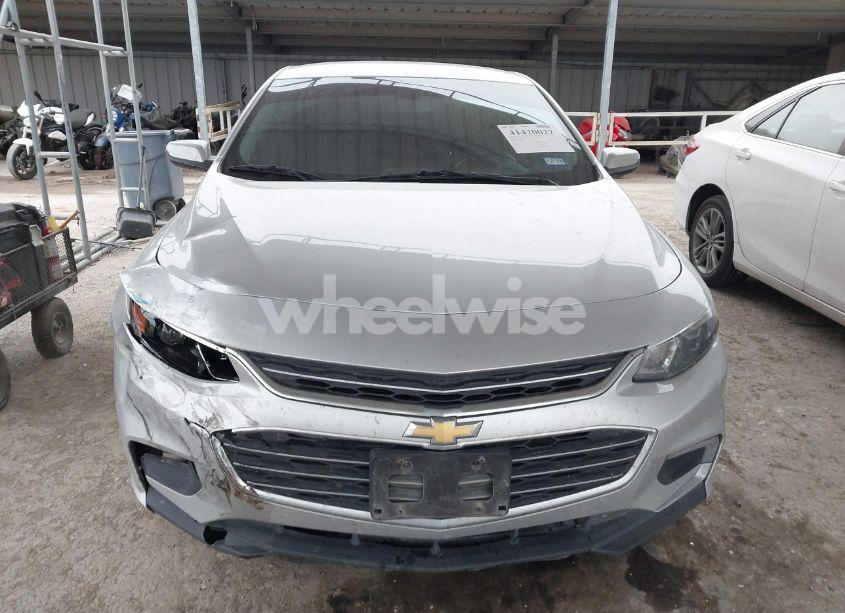 Photo 12 of 2018 Chevrolet Malibu LT (VIN 1G1ZD5ST6JF179474)