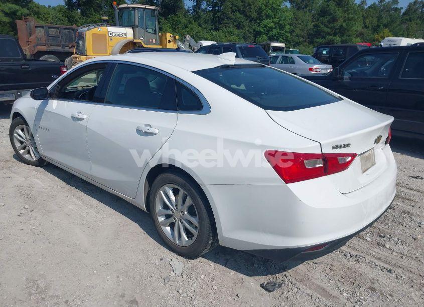 Photo 3 of 2018 Chevrolet Malibu LT (VIN 1G1ZD5ST6JF213073)