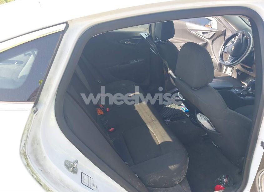 Photo 8 of 2018 Chevrolet Malibu LT (VIN 1G1ZD5ST6JF213073)