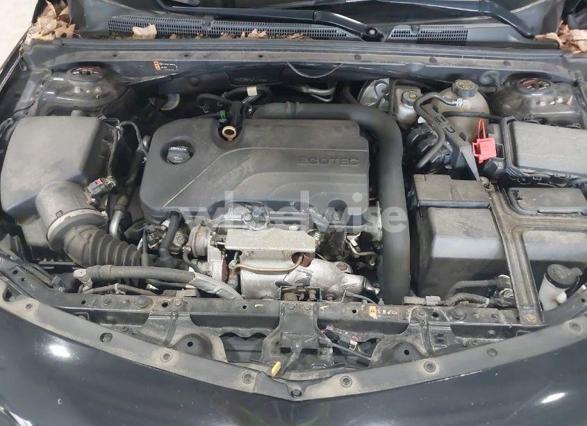 Photo 10 of 2018 Chevrolet Malibu LT (VIN 1G1ZD5ST6JF215485)