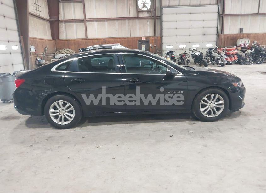 Photo 13 of 2018 Chevrolet Malibu LT (VIN 1G1ZD5ST6JF215485)