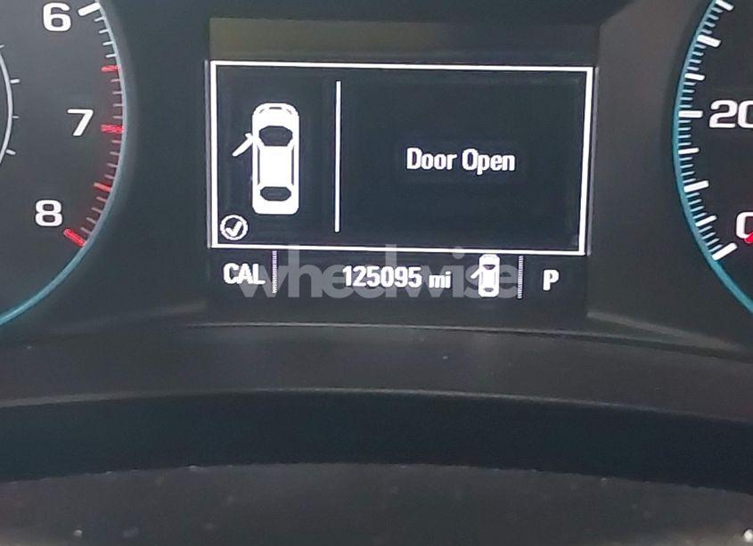 Photo 15 of 2018 Chevrolet Malibu LT (VIN 1G1ZD5ST6JF215485)