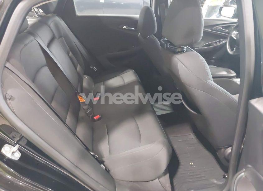 Photo 8 of 2018 Chevrolet Malibu LT (VIN 1G1ZD5ST6JF215485)