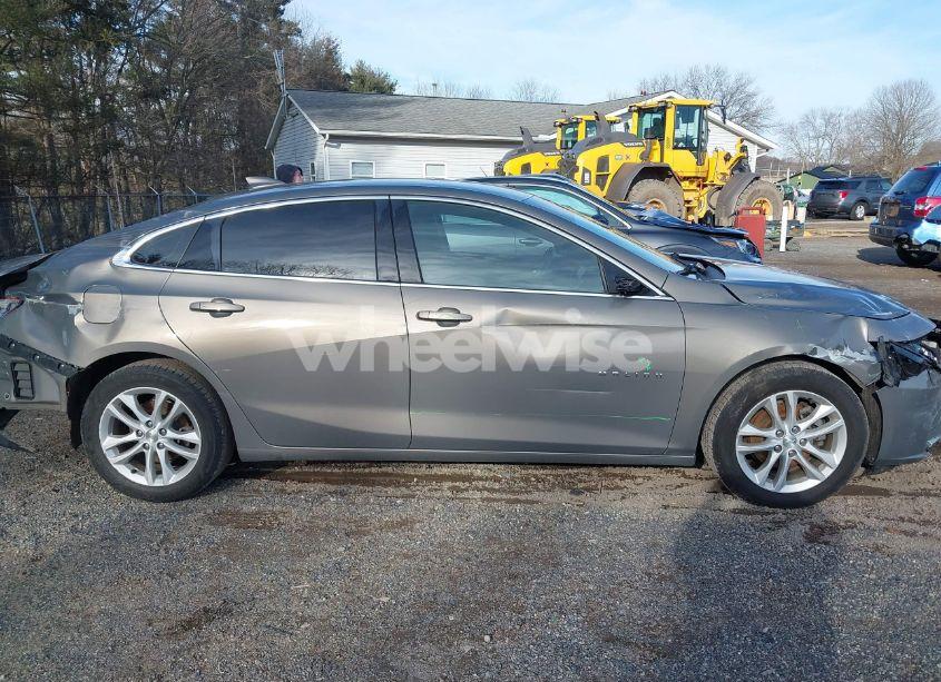 Photo 14 of 2018 Chevrolet Malibu LT (VIN 1G1ZD5ST6JF222680)