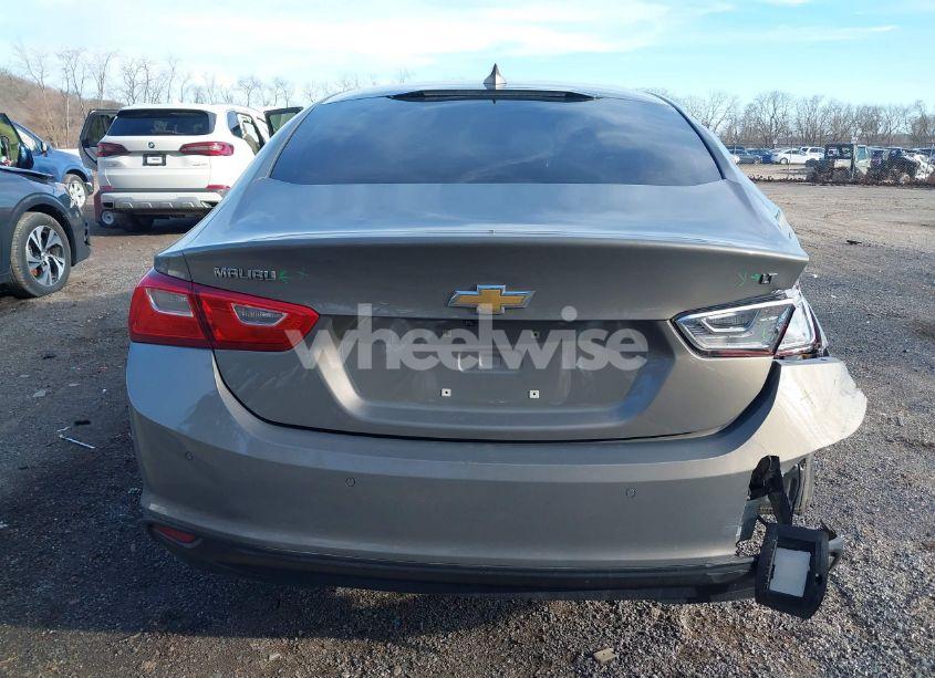 Photo 17 of 2018 Chevrolet Malibu LT (VIN 1G1ZD5ST6JF222680)