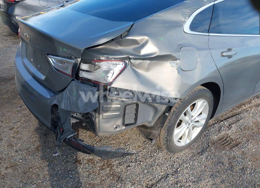 Photo 19 of 2018 Chevrolet Malibu LT (VIN 1G1ZD5ST6JF222680)