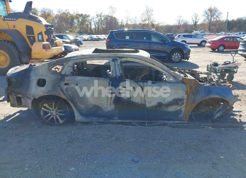 Photo 11 of 2018 Chevrolet Malibu LT (VIN 1G1ZD5ST6JF236482)