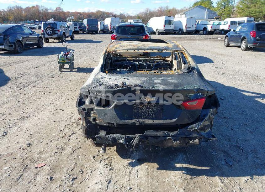 Photo 14 of 2018 Chevrolet Malibu LT (VIN 1G1ZD5ST6JF236482)