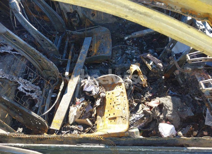 Photo 5 of 2018 Chevrolet Malibu LT (VIN 1G1ZD5ST6JF236482)