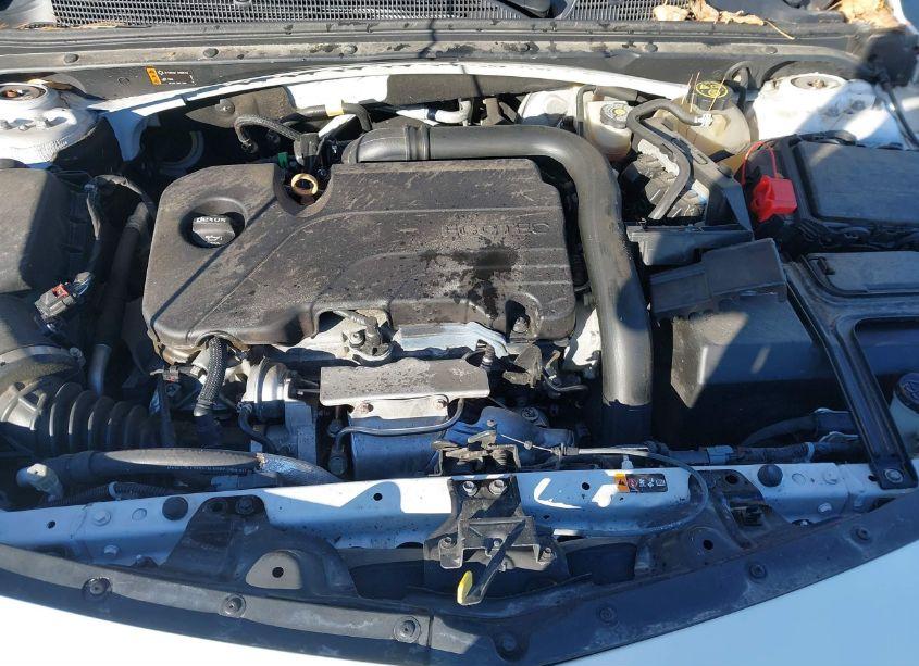 Photo 10 of 2018 Chevrolet Malibu LT (VIN 1G1ZD5ST6JF237714)