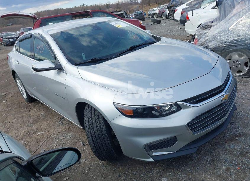 2018 Chevrolet Malibu LT (VIN 1G1ZD5ST6JF238068) main photo