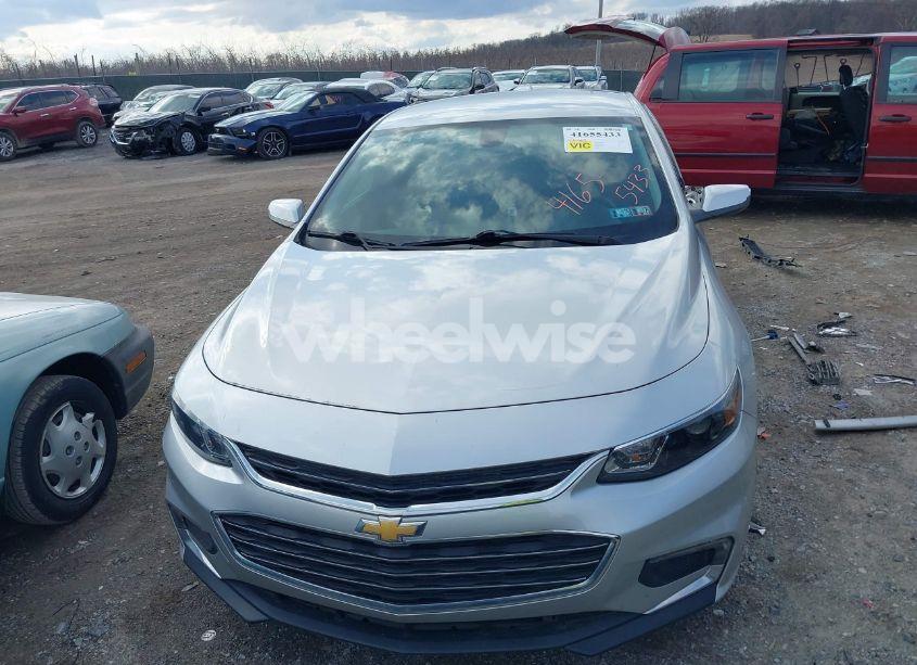 Photo 11 of 2018 Chevrolet Malibu LT (VIN 1G1ZD5ST6JF238068)