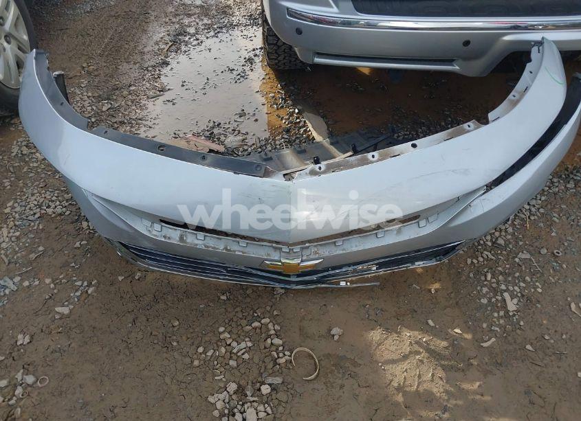 Photo 12 of 2018 Chevrolet Malibu LT (VIN 1G1ZD5ST6JF238085)