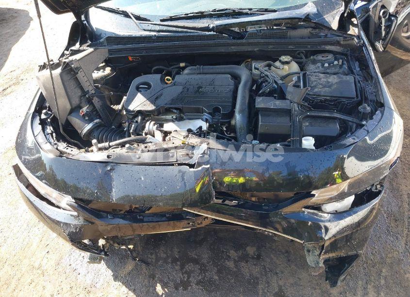 Photo 10 of 2018 Chevrolet Malibu LT (VIN 1G1ZD5ST6JF239544)