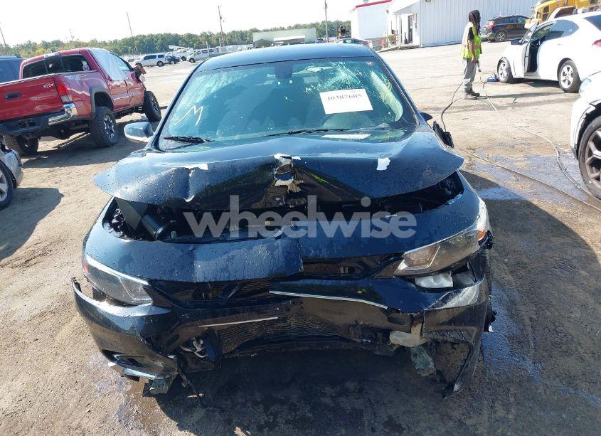 Photo 11 of 2018 Chevrolet Malibu LT (VIN 1G1ZD5ST6JF239544)