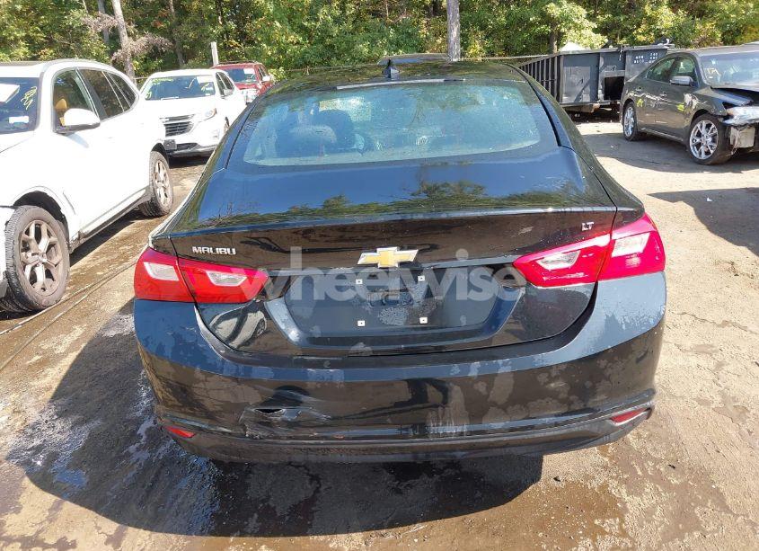 Photo 15 of 2018 Chevrolet Malibu LT (VIN 1G1ZD5ST6JF239544)