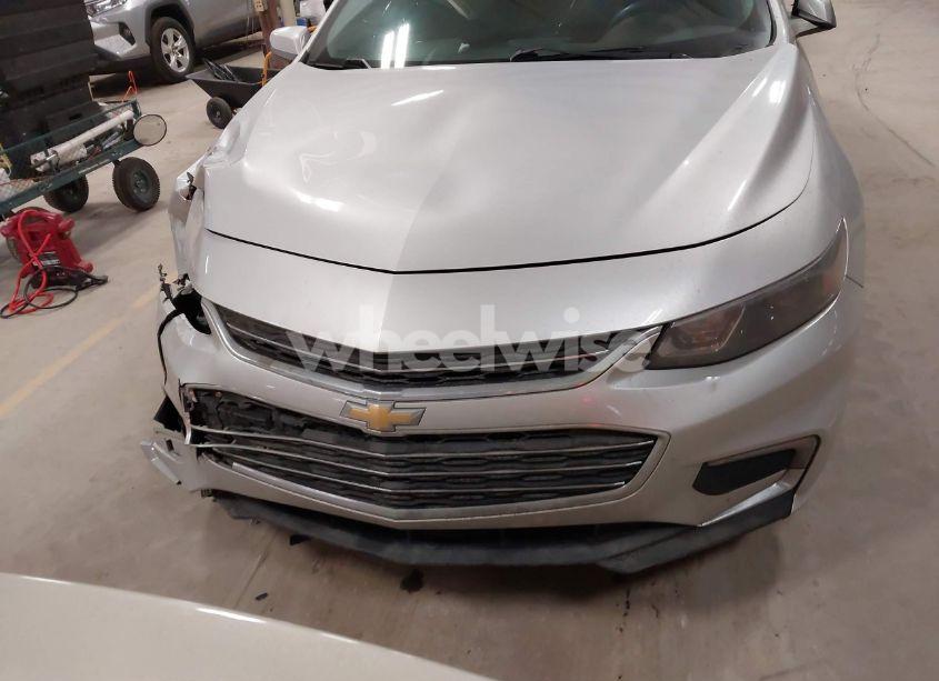 Photo 13 of 2018 Chevrolet Malibu LT (VIN 1G1ZD5ST6JF241438)
