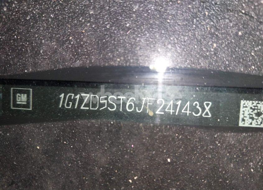 Photo 9 of 2018 Chevrolet Malibu LT (VIN 1G1ZD5ST6JF241438)