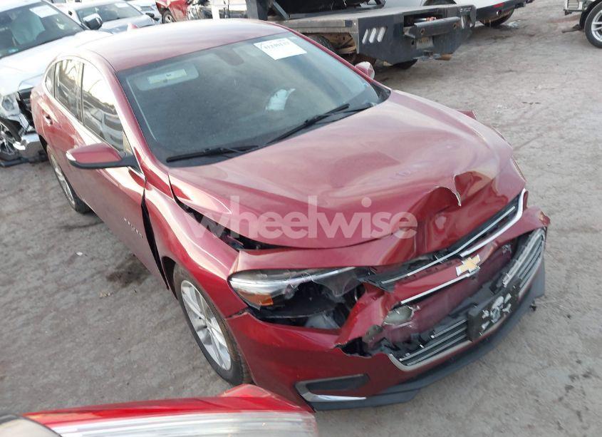 2018 Chevrolet Malibu LT (VIN 1G1ZD5ST6JF256666) main photo