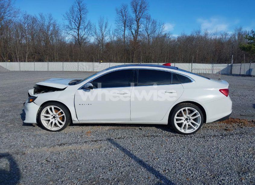 Photo 14 of 2018 Chevrolet Malibu LT (VIN 1G1ZD5ST6JF263360)