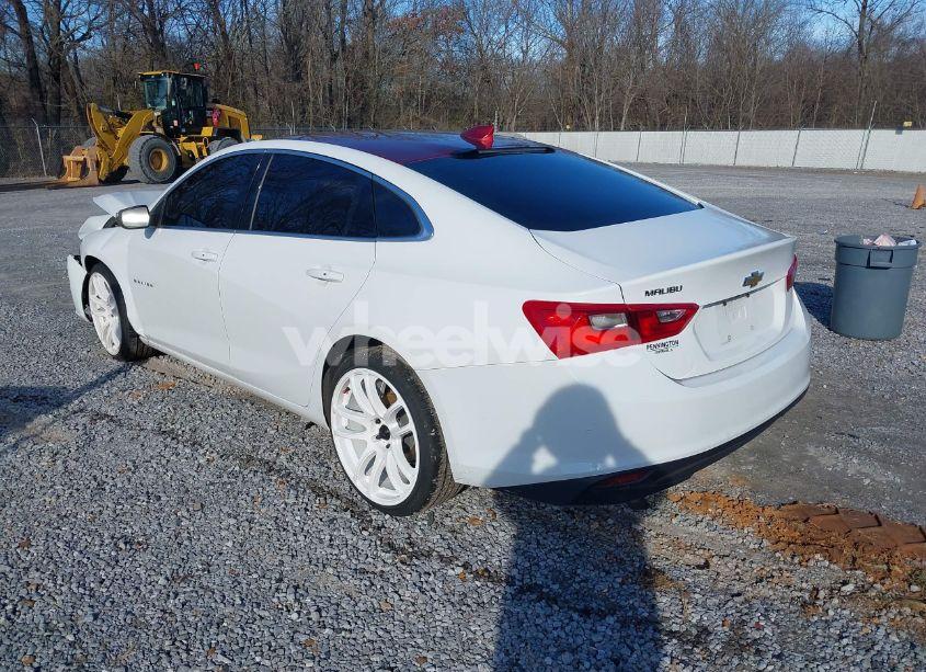 Photo 3 of 2018 Chevrolet Malibu LT (VIN 1G1ZD5ST6JF263360)