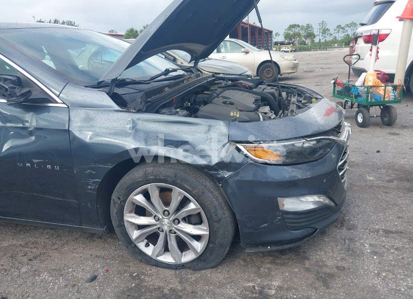 Photo 6 of 2019 Chevrolet Malibu LT (VIN 1G1ZD5ST6KF113086)
