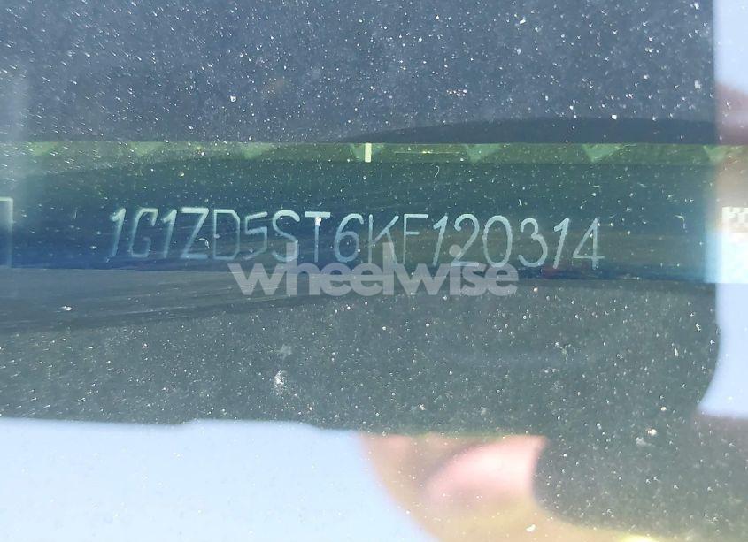 Photo 9 of 2019 Chevrolet Malibu LT (VIN 1G1ZD5ST6KF120314)