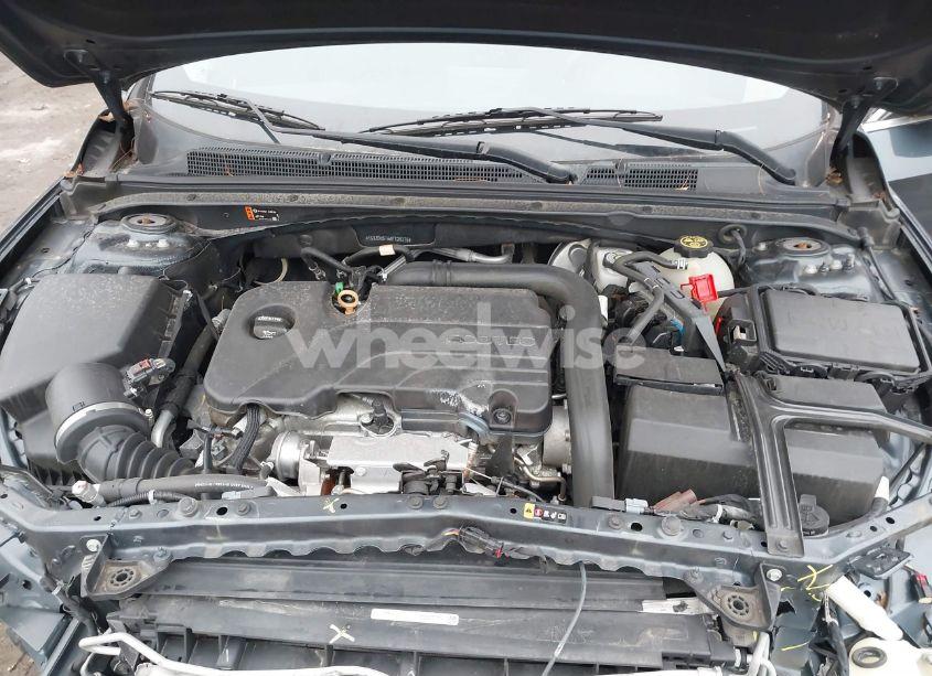 Photo 10 of 2019 Chevrolet Malibu LT (VIN 1G1ZD5ST6KF120376)