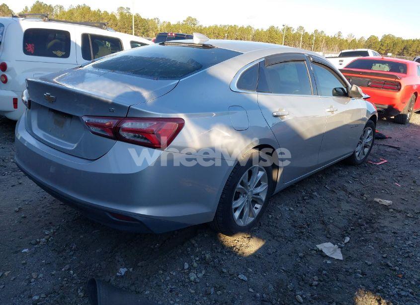 Photo 4 of 2019 Chevrolet Malibu LT (VIN 1G1ZD5ST6KF138814)