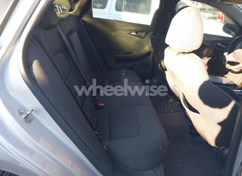 Photo 8 of 2019 Chevrolet Malibu LT (VIN 1G1ZD5ST6KF138814)